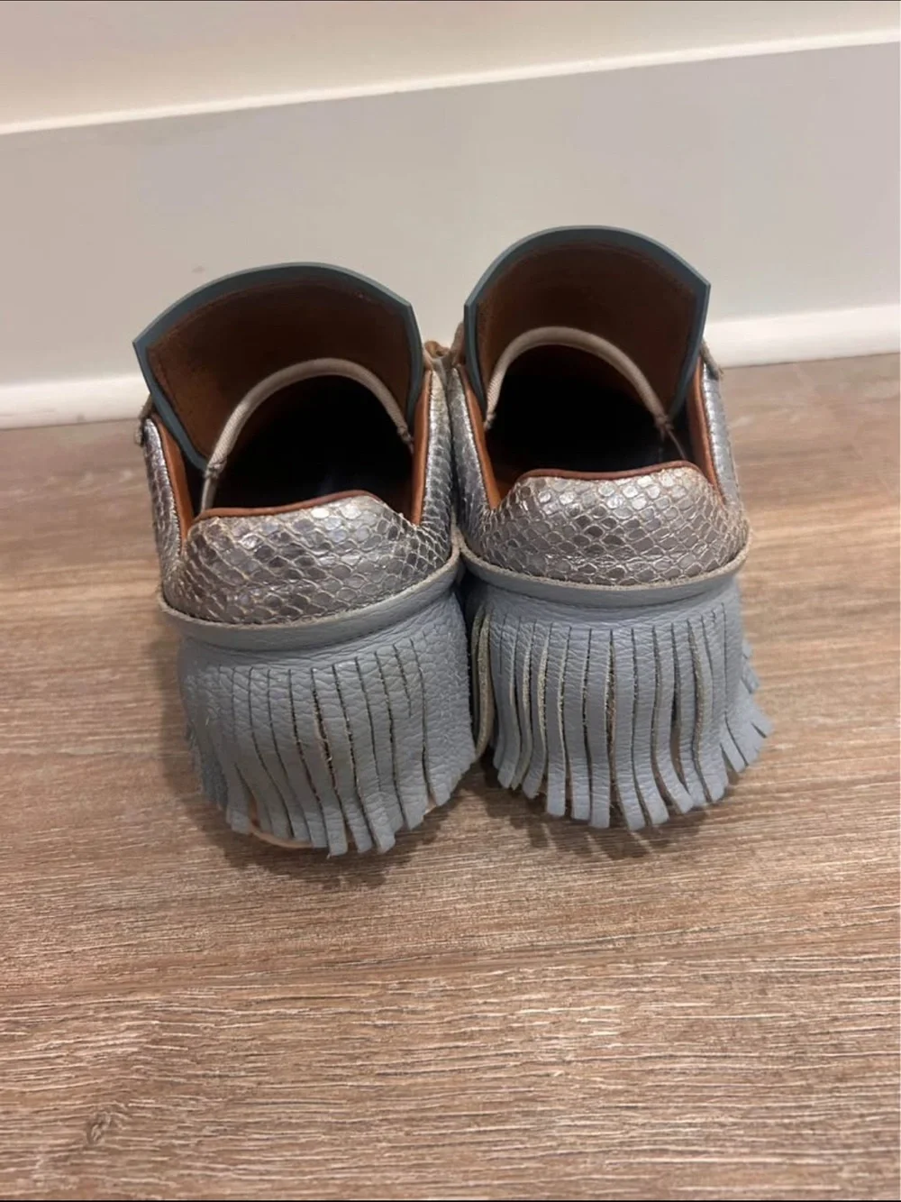 Esseutesse leather sneakers